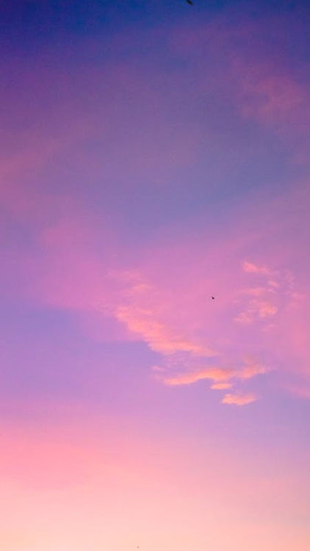 Hình nền iPhone phong cách tối giản