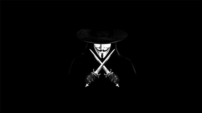 Hình nền máy tính hacker đen trắng đang làm việc ban đêm