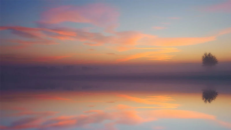 Hình nền phong cảnh bình yên ngôi nhà nhỏ ven sông