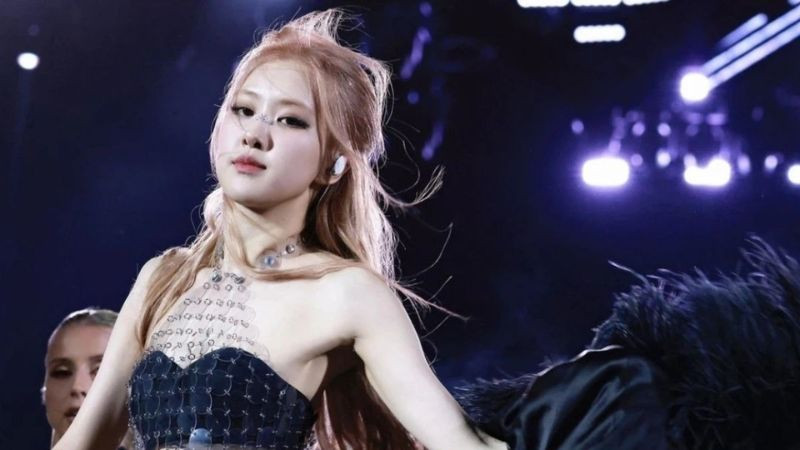 Hình Rose đẹp: Rose xuất hiện rạng rỡ trong bộ ảnh mới.