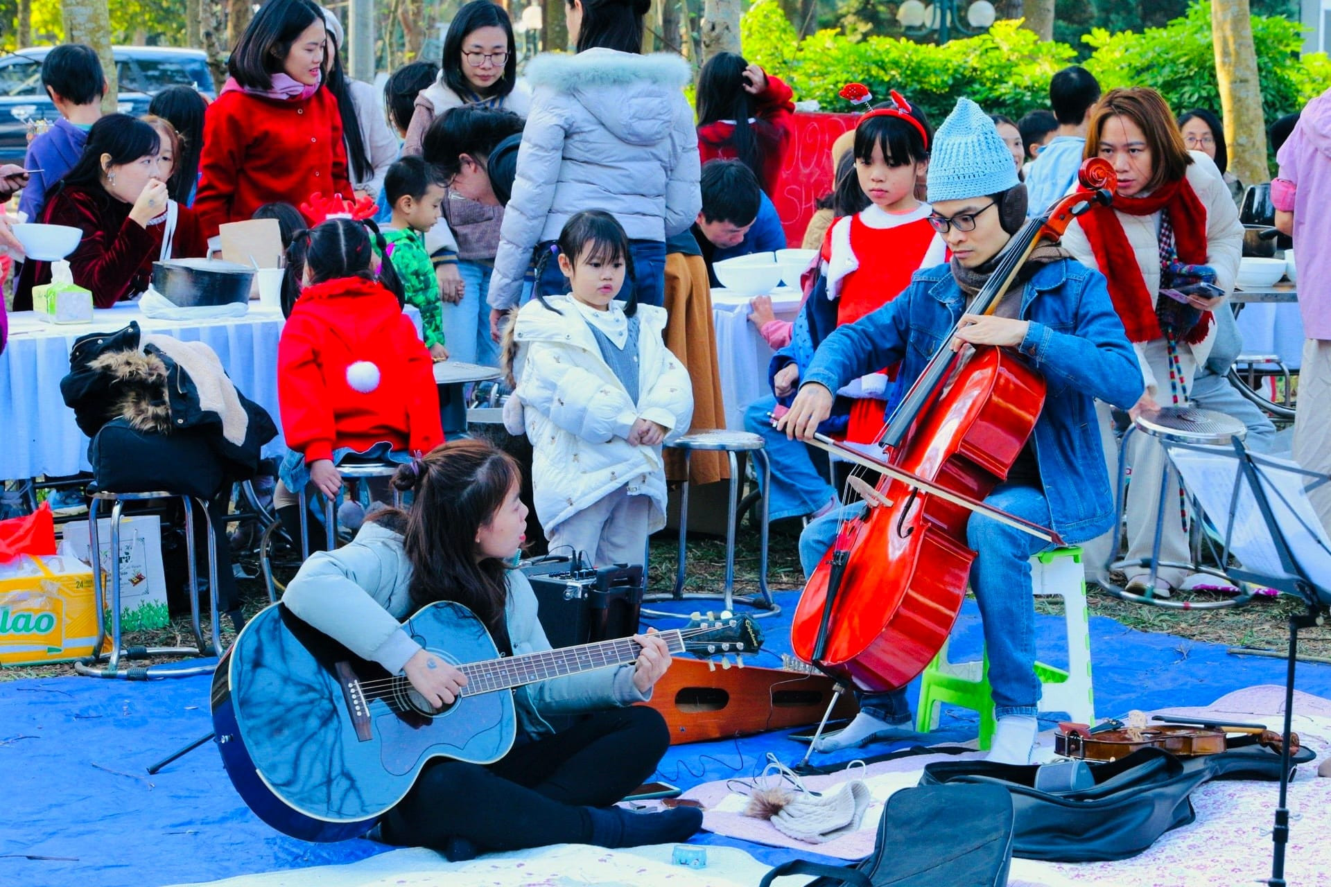 Chọn Trường Tiểu Học Song Ngữ Quận Tây Hồ Phù Hợp Cho Con Hoạt động sáng tạo và trải nghiệm thực tế của học sinh tại trường tiểu học song ngữ ở Tây Hồ