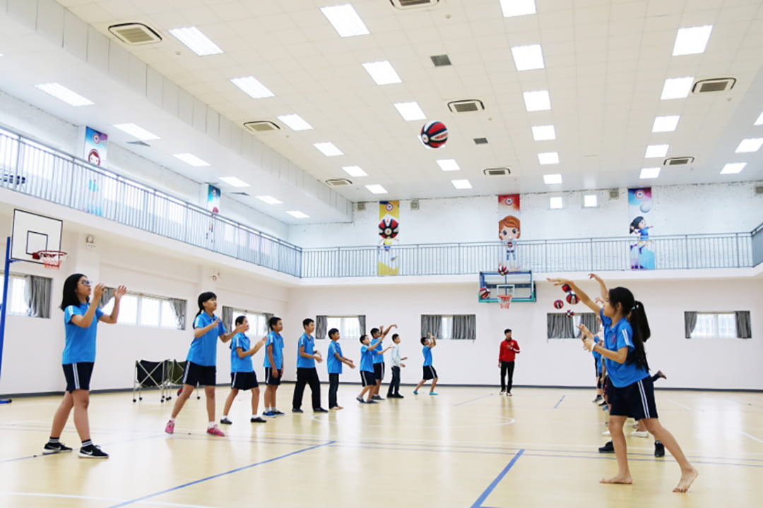 Danh sách các trường tiểu học quốc tế Hà Nội uy tín Học sinh Trường Tiểu học Quốc tế Nhật Bản (JIS) trong giờ học tại lớp