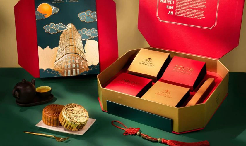 Hộp bánh Trung Thu cao cấp với thiết kế sang trọng và đẹp mắt