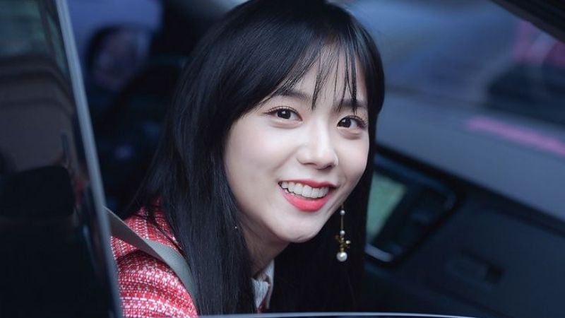 Ngắm trọn bộ **ảnh Jisoo** Blackpink đáng yêu nhất Jisoo cười tươi, hình ảnh chị cả Blackpink