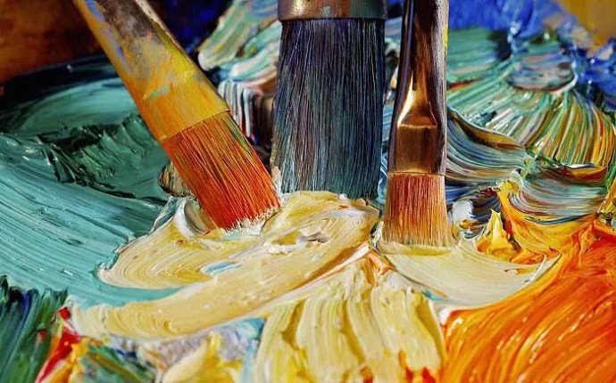 Bức tranh Đêm đầy sao của Van Gogh: Hành trình khám phá Kiệt tác & Bí ẩn Kết cấu sơn dầu dày (impasto) trên bức tranh Đêm đầy sao, thể hiện kỹ thuật vẽ đặc trưng của Van Gogh