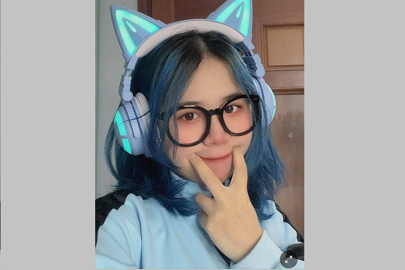 Khoảnh khắc hồn nhiên của Simmy