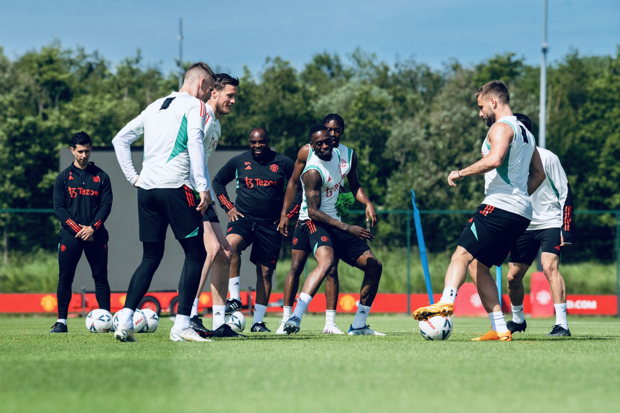 Khoảnh khắc tập luyện của cầu thủ Manchester United trên sân