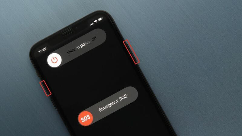 Khởi động lại thiết bị iPhone để khắc phục các sự cố nhỏ với iMessage