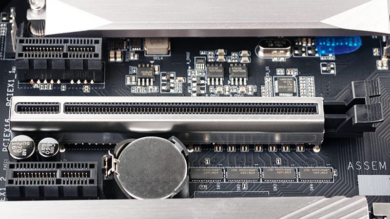 Khu vực cổng kết nối I/O phía sau mainboard, nơi cắm các thiết bị ngoại vi