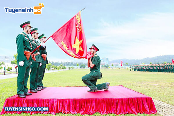 Khuôn viên Trường Sĩ quan Chính trị