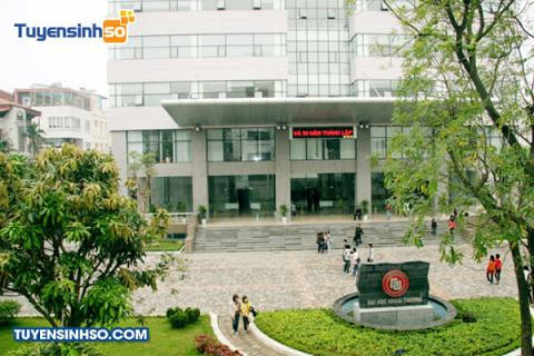 Khuôn viên xanh mát tại Đại học Ngoại thương