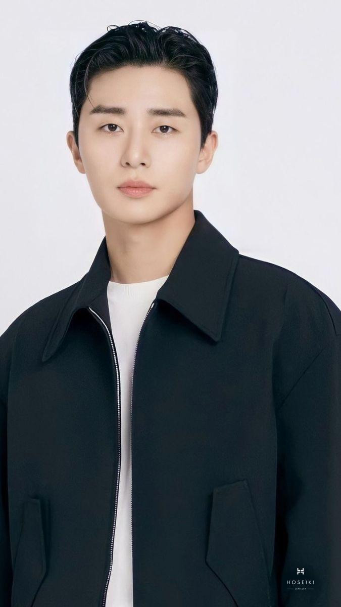 Kiểu tóc Side Part 7/3 - vũ khí nâng tầm diện mạo