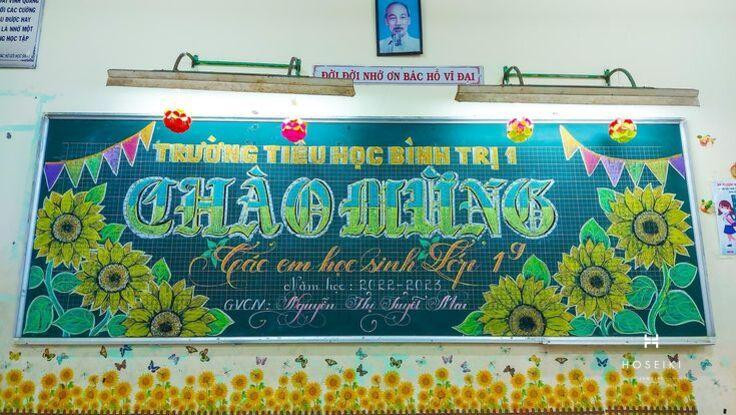 Mẫu bảng trang trí họp phụ huynh với chủ đề &quot;Chào mừng&quot; và sử dụng màu sắc tươi sáng