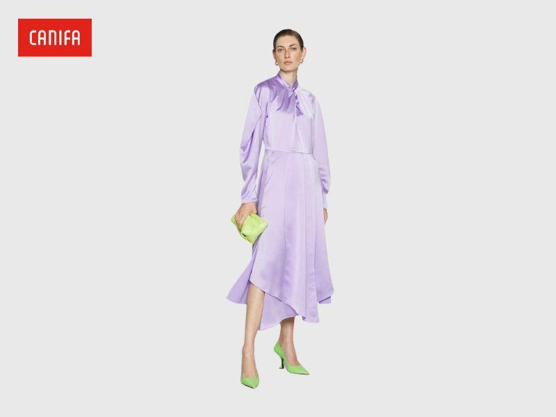 Các màu đã pha sẵn cho việc tô tượng, bao gồm sắc thái da, pastel.