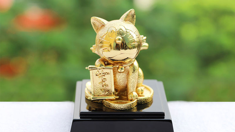 Mèo thần tài màu hồng, biểu tượng của tình yêu và sự may mắn trong các mối quan hệ (bao gồm cả mối quan hệ với kiến thức)