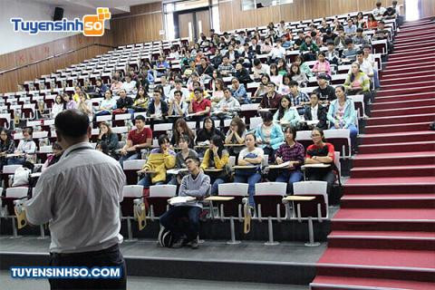 Một góc kiến trúc hiện đại tại Trường Đại học Quốc tế Miền Đông