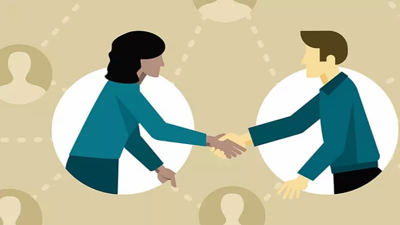 Một người suy tư với cử chỉ quyết đoán, thể hiện tầm quan trọng của tư duy sắc bén để thu hút sự chú ý