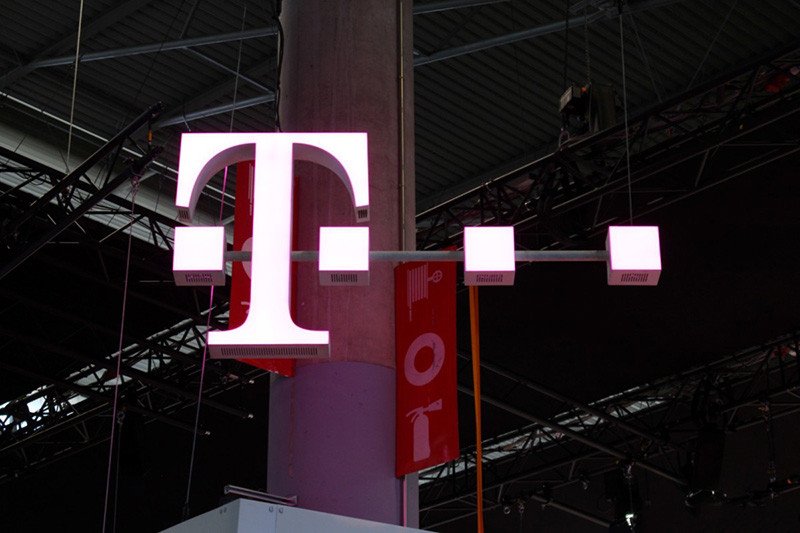 Mua điện thoại refurbished từ nhà mạng với các gói dịch vụ hấp dẫn