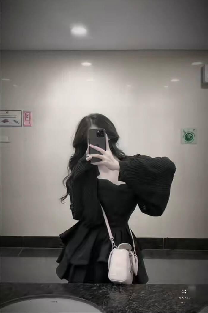 nét đẹp vốn có trong ảnh che mặt