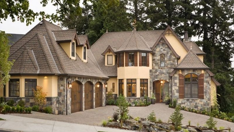 Ngoại thất nhà Bắc Âu với sân vườn nhỏ