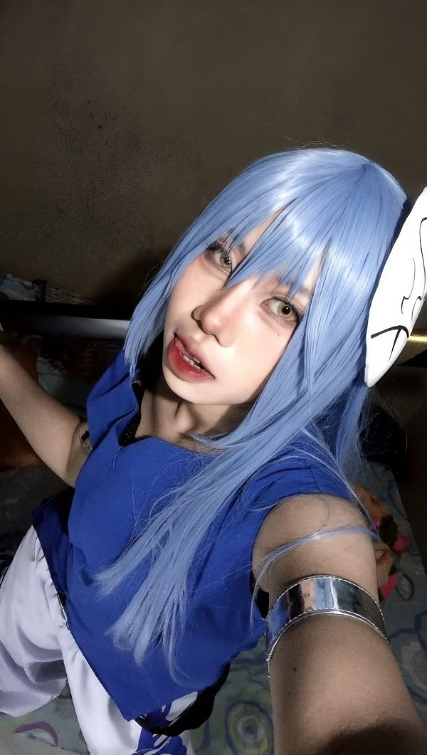 Người cosplay Rimuru thể hiện thần thái ngút trời của Ma Vương