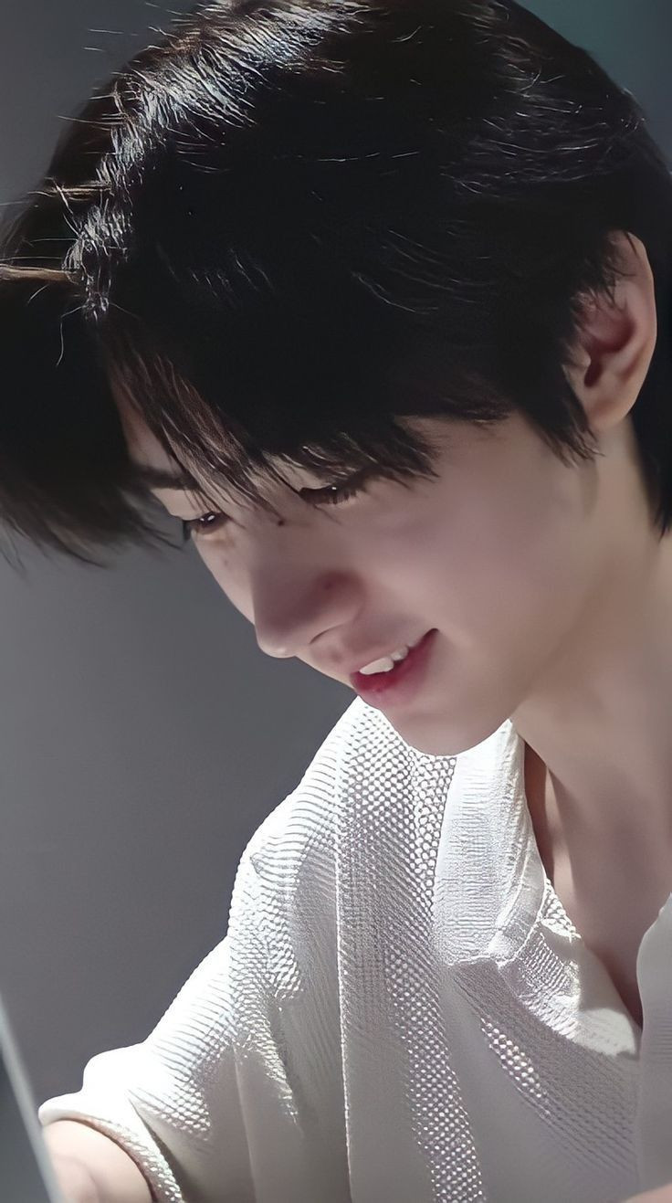 Nụ cười đáng yêu của chàng trai hút hồn phái nữ