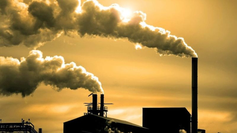 Ô nhiễm công nghiệp qua hình ảnh khói bụi