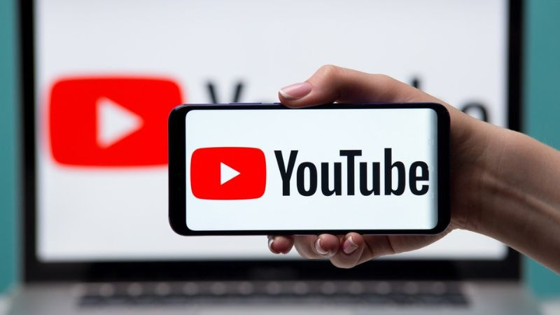 Phân tích dữ liệu từ Youtube Analytics để hiểu hành vi người xem