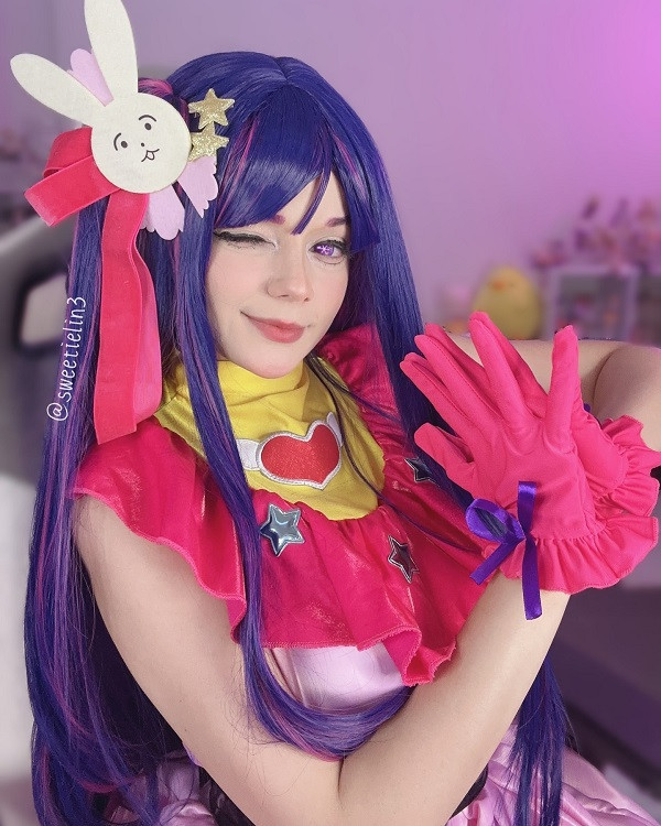 Phong thái nhẹ nhàng, đáng yêu đúng chuẩn idol Ai Hoshino