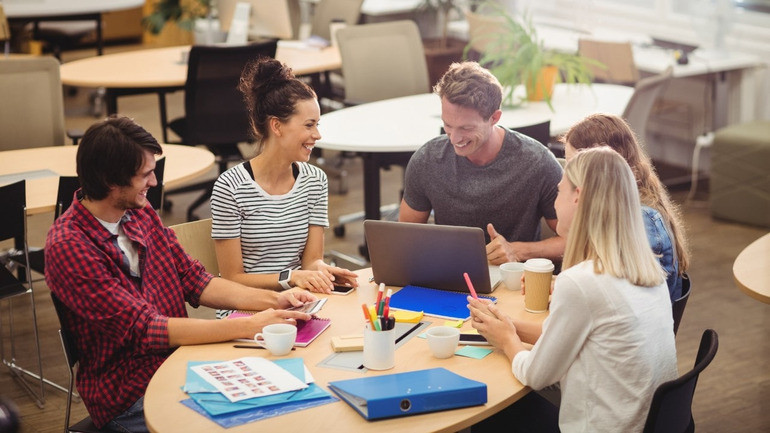 Hiểu Rõ Ngành Quan hệ Quốc tế: Con Đường Sự Nghiệp Hiểu Rõ Ngành Quan hệ Quốc tế: Con Đường Sự Nghiệp