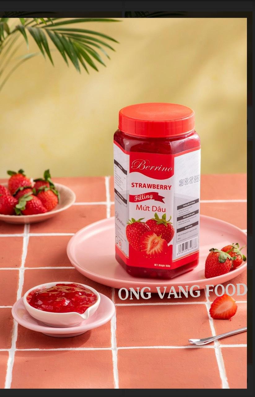 Sắc hồng gấu dâu đặc trưng sau khi pha chế thành công, màu sắc ngọt ngào