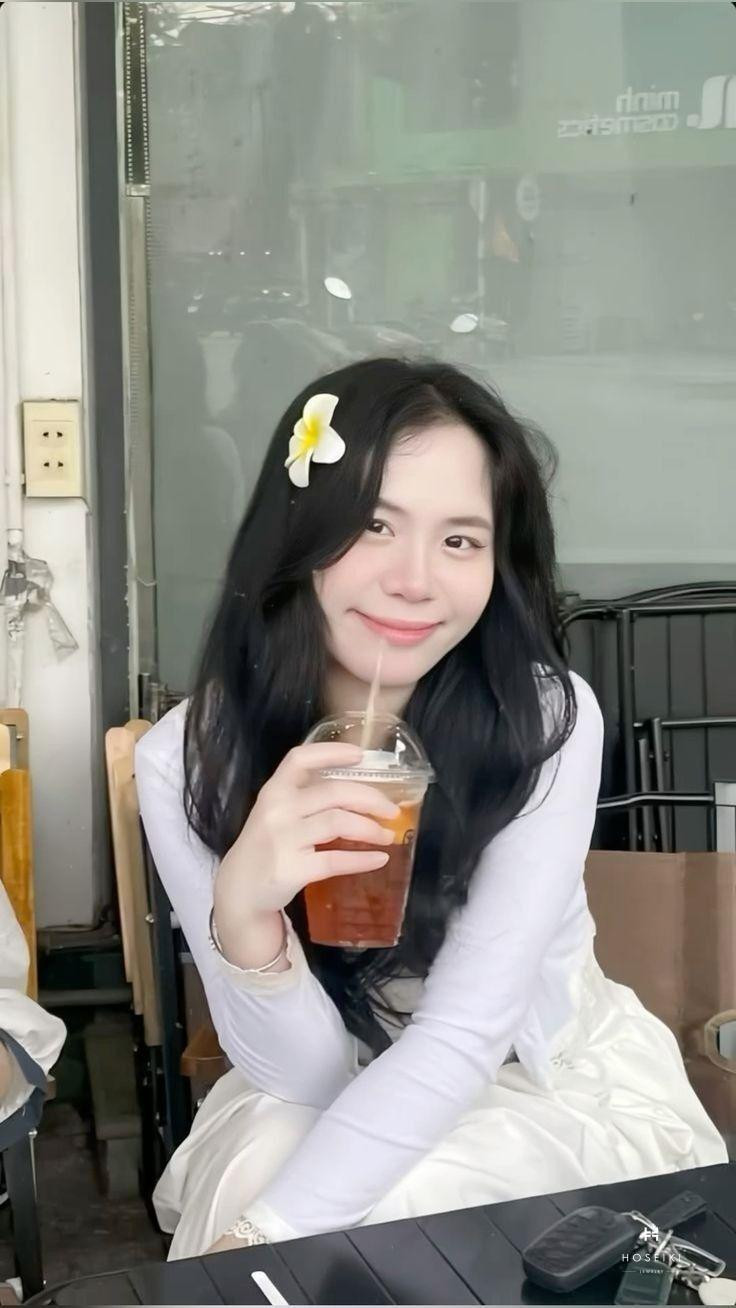 Sammy Đào cười tươi với biểu cảm dễ thương