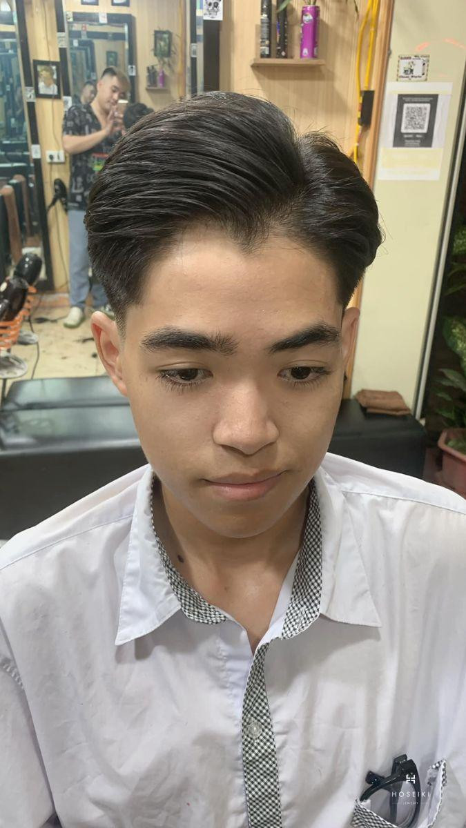 Side Part 7/3 phối cùng áo sơ mi lịch lãm