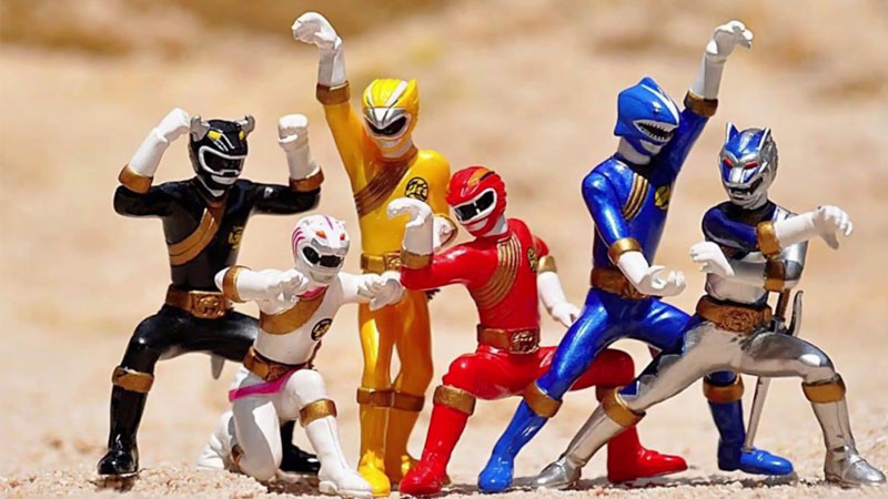 Siêu nhân Gao chiến đấu cùng các linh thú