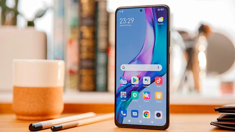 Sơ đồ cấu tạo chi tiết các lớp của màn hình LCD