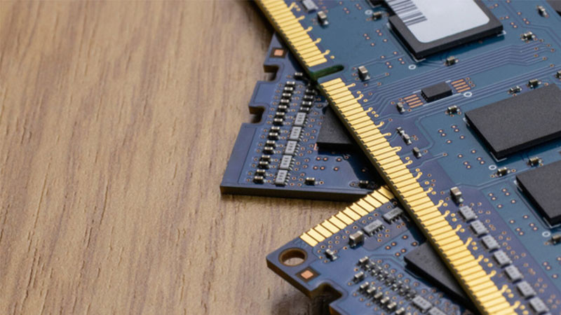 Sơ đồ minh họa cách thức hoạt động và truy cập dữ liệu của RAM và ROM