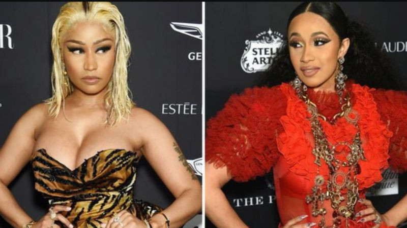 So sánh hành vi &quot;bú fame&quot; và &quot;bắt chước&quot;, cho thấy việc sao chép phong cách có thể là một cách để &quot;đu fame&quot;.