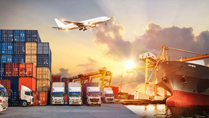 So sánh sự khác biệt chính về trách nhiệm và chi phí giữa điều kiện FOB và CIF