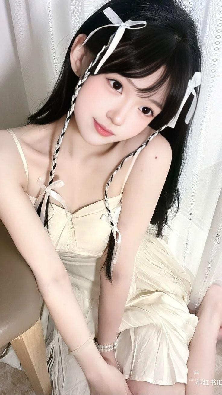 Thần thái cuốn hút trong một khoảnh khắc gái xinh tự sướng