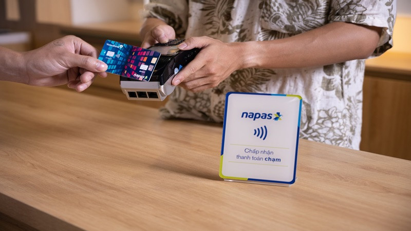 Thẻ ngân hàng nội địa in logo NAPAS, cách nhận biết thẻ NAPAS dễ dàng nhất