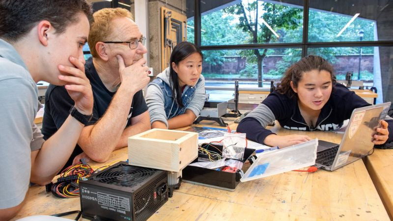 Thị trường công nghệ tiên tiến của Mỹ, điểm đến lý tưởng cho du học sinh STEM