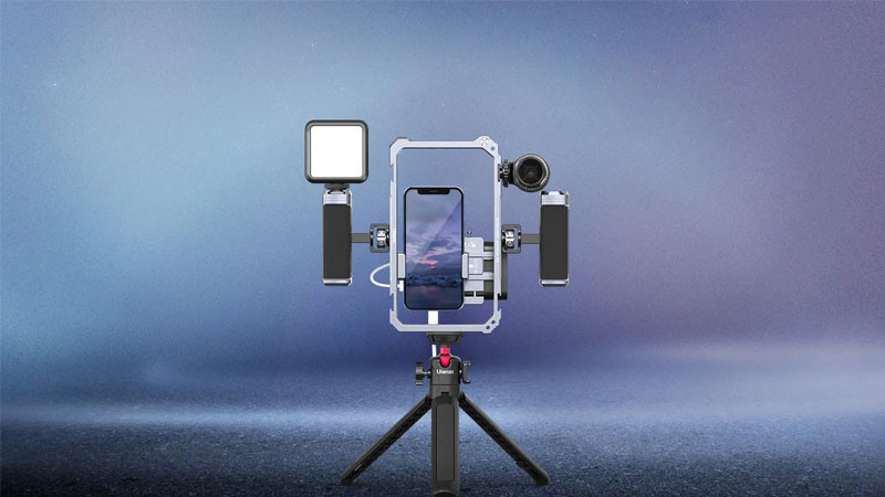 Thiết bị quay phim và ghi âm cần thiết để bắt đầu làm Vlog