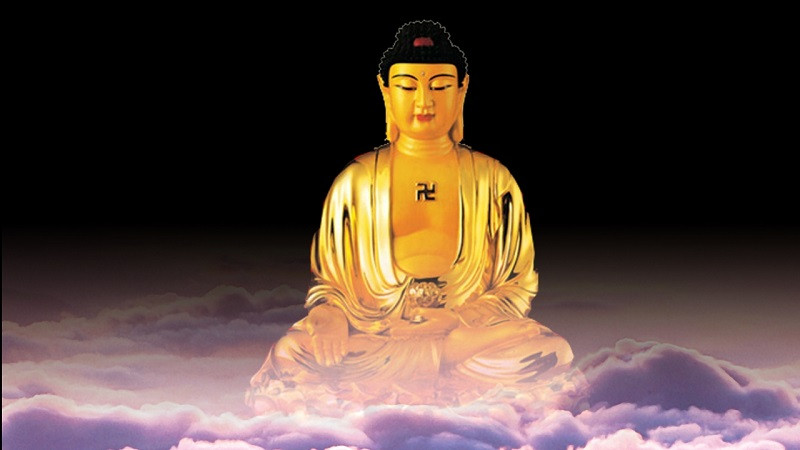 Thờ cúng và thắp hương trước ảnh Phật A Di Đà