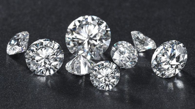 Tiêu chuẩn đánh giá chất lượng (4Cs) khi mua đá quý và kim cương Carat lớn
