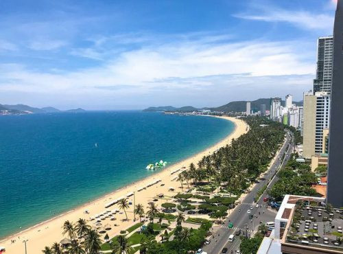 Toàn cảnh vịnh biển Nha Trang nhìn từ trên cao - hình ảnh thành phố biển sôi động