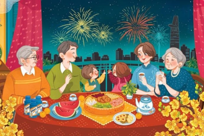 Tranh vẽ Tết đơn giản về gia đình quây quần đêm giao thừa