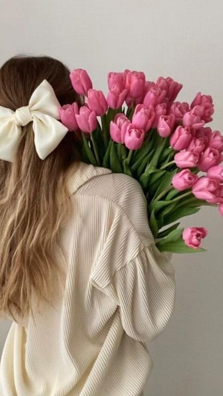 Tulip hồng kiêu kỳ và kiều diễm cùng vẻ đẹp dịu dàng của nàng