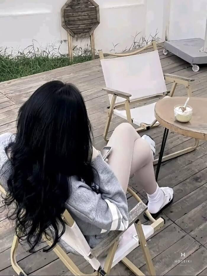 vẻ đẹp nửa kín nửa hở ảnh che mặt