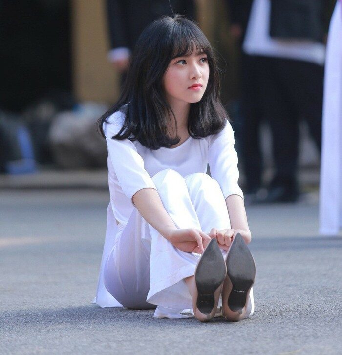 Vẻ ngây thơ cute của gái xinh Việt Nam