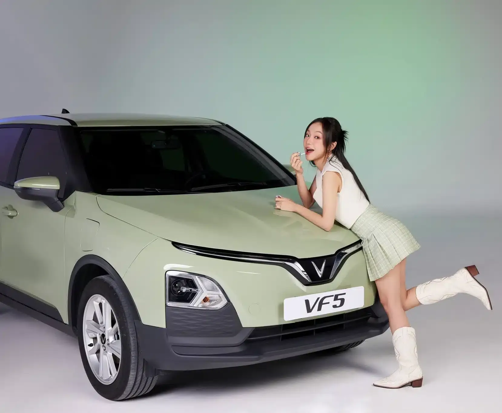 Khám phá vf5 có màu gì qua các tùy chọn sắc trắng đen xám hiện đại